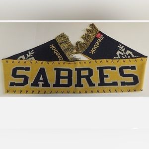 NHL Buffalo Sabres winter knit scarf